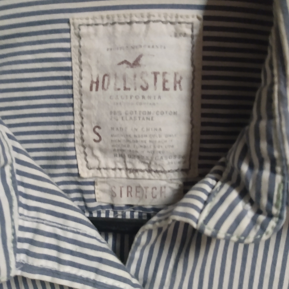 Hollister Button Up Shirt